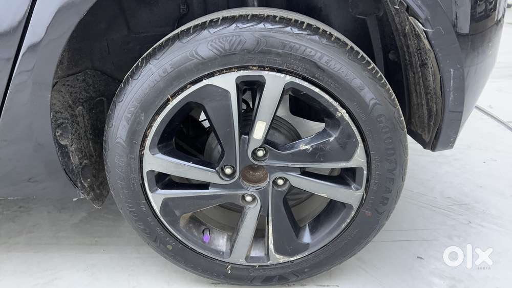 Tata Altroz 1.5 Xz Plus Diesel Dark Edition, 2022, Diesel