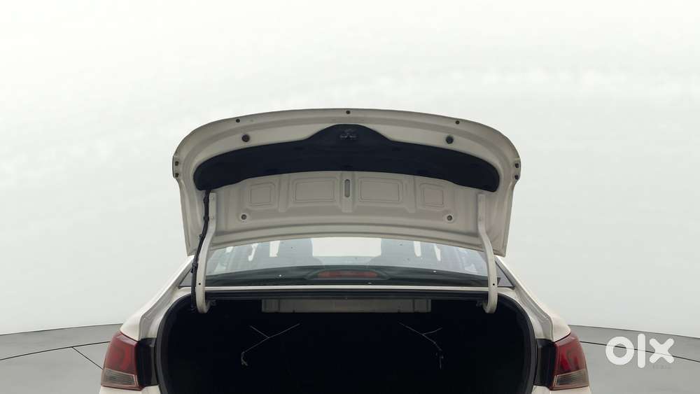 Hyundai Verna 1.6 Vtvt Sx, 2019, Petrol