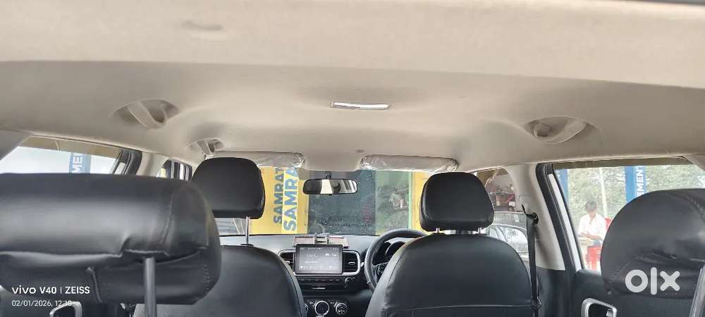 Hyundai Venue 2021 Petrol 88000 Km Driven Very Good Full Original