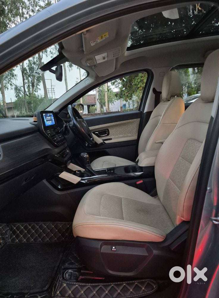 Tata Safari 2.0 Kryotec Xza Plus Gold 6 Str, 2023, Diesel