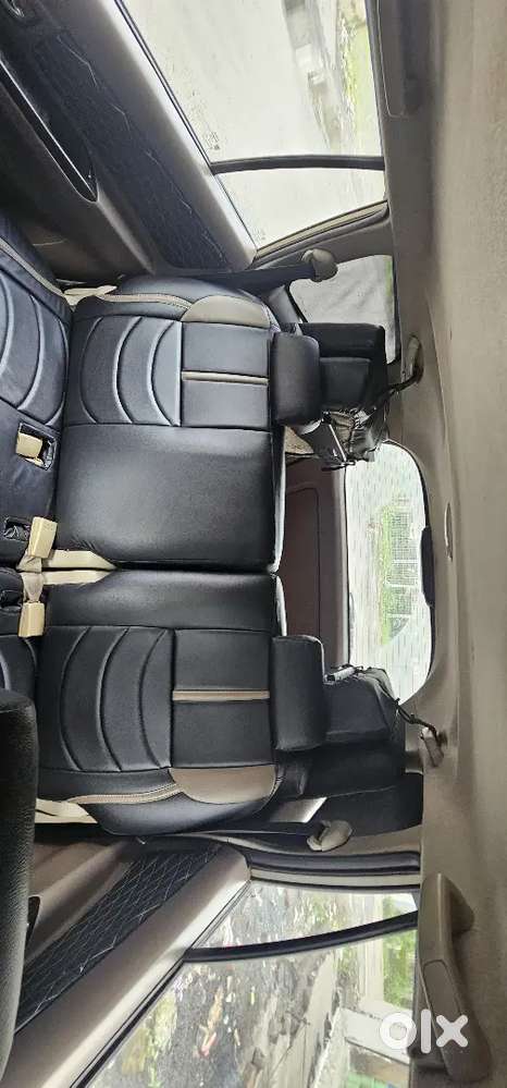 Toyota Innova 2015