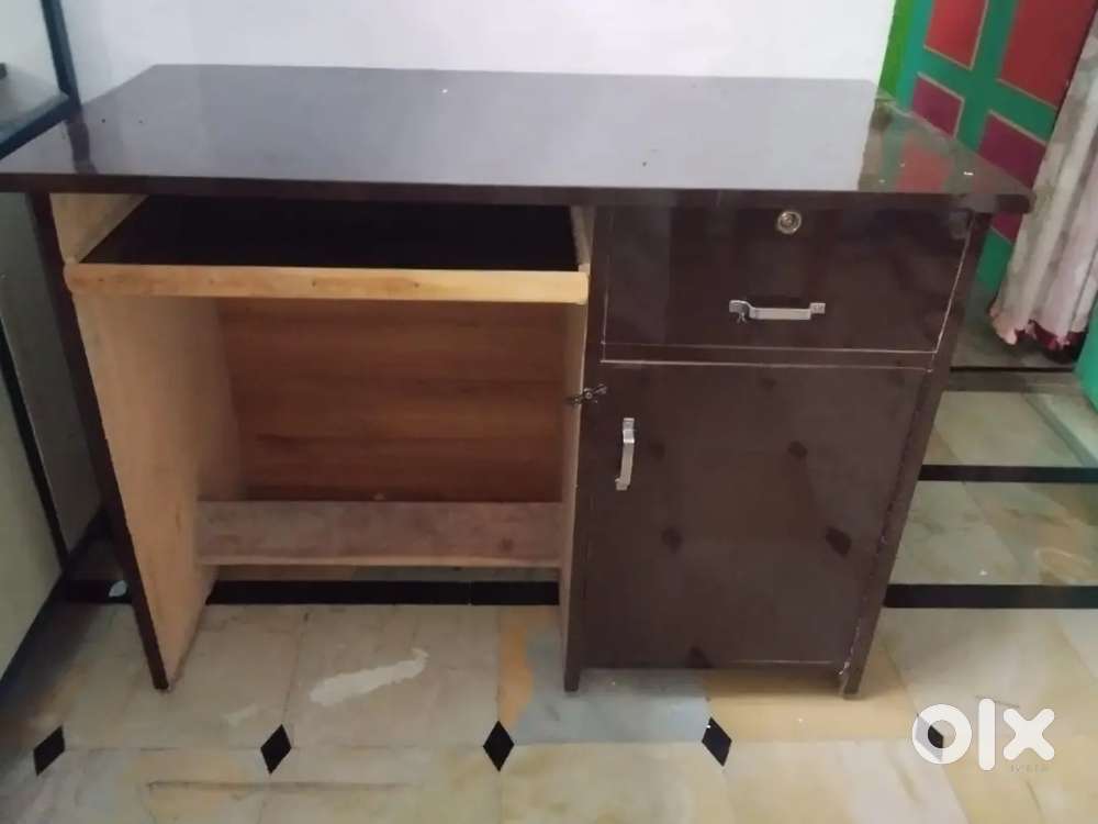 Office table or dinning house