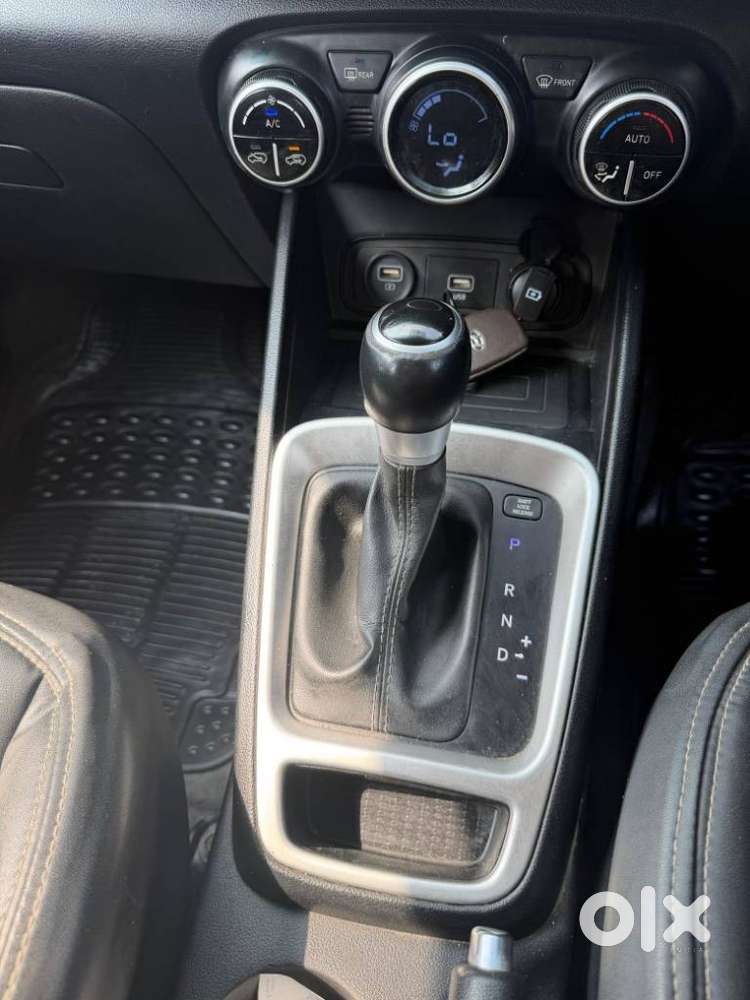 Hyundai Venue 1.0 Sx (o) Turbo Dct, 2019, Petrol