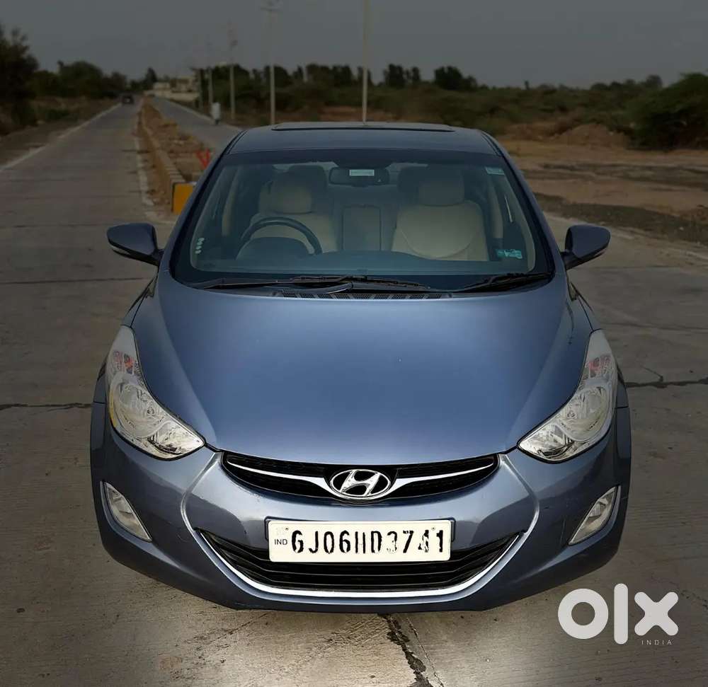 Hyundai New Elantra 2014 Petrol Well Maintained