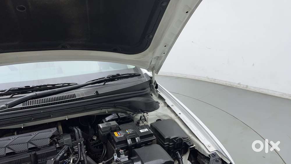 Hyundai Verna 1.5 Sx Petrol Mt, 2024, Petrol