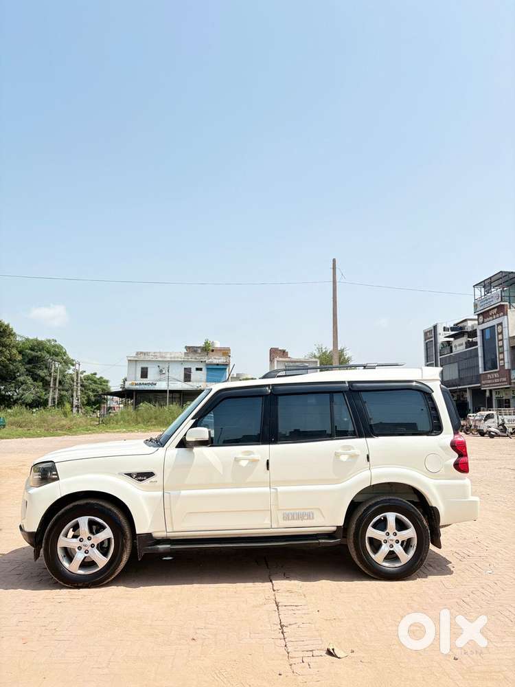 Mahindra Scorpio S11 Mt 7s, 2022, Diesel