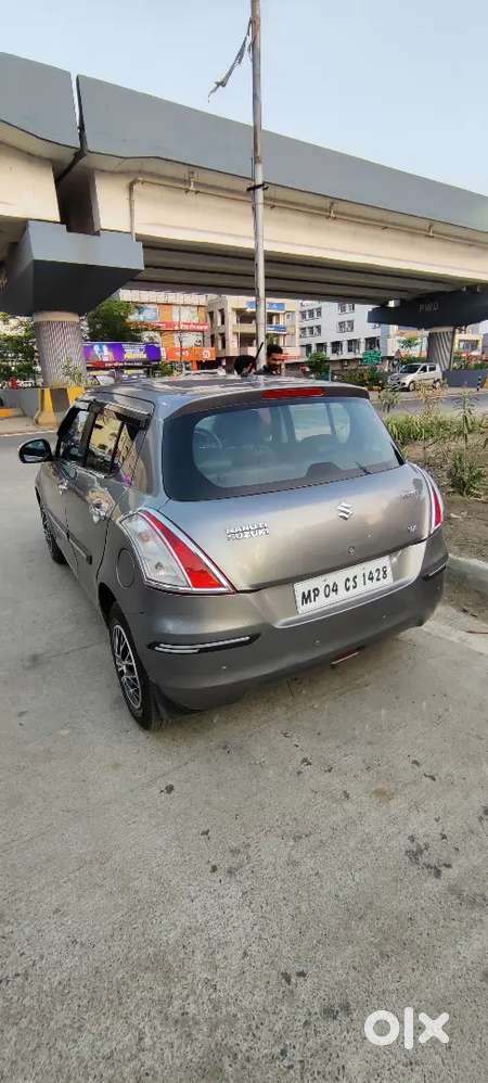 Maruti Suzuki Swift 2017 Petrol 94000 Km Driven