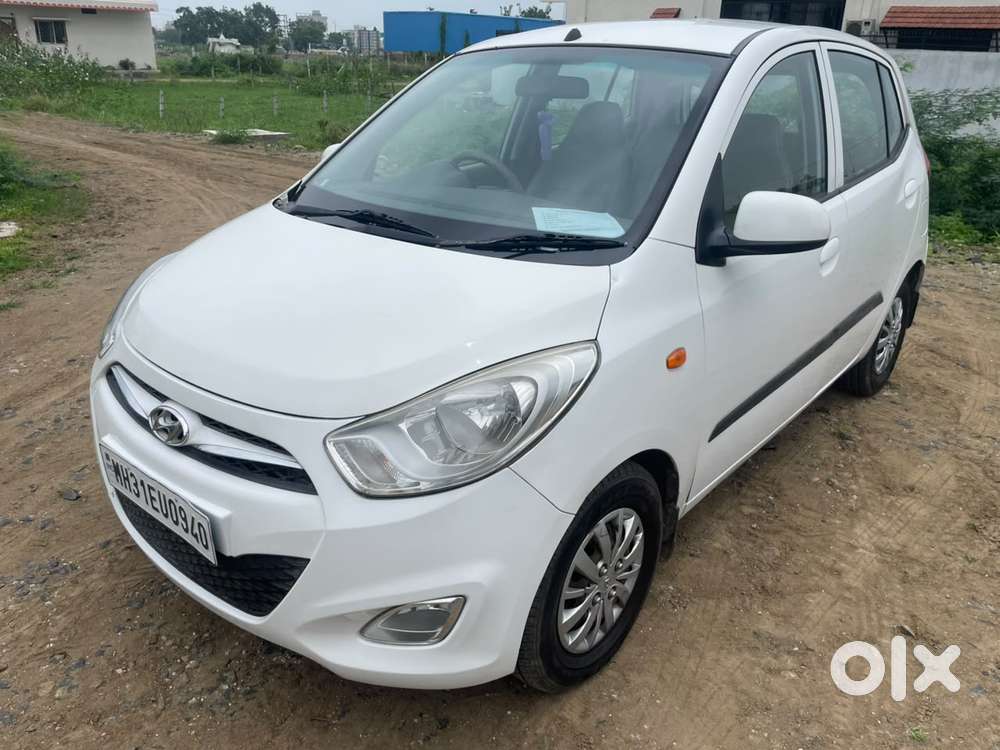 Hyundai I10 Sportz, 2015, Petrol