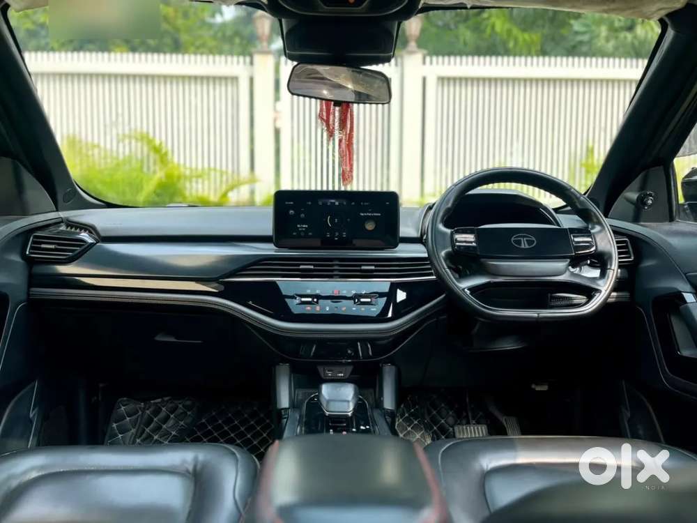 Tata Safari Pure Plus S Dark Edition, 2024, Diesel