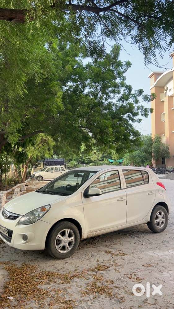 Hyundai I20 Diesel Manual 2012