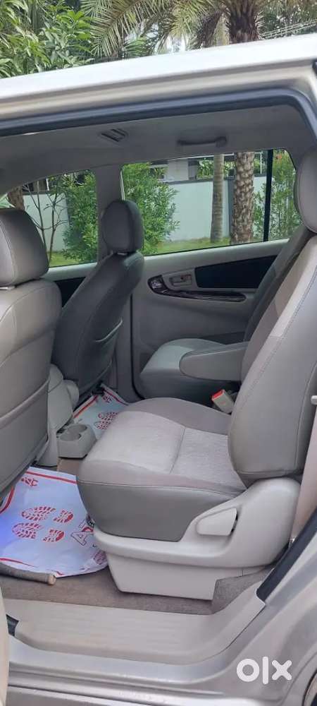 Toyota Innova 2014