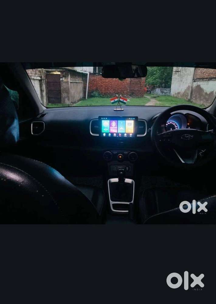 Hyundai Venue 2021 Petrol Well Maintained Only 40,000 Km Driven