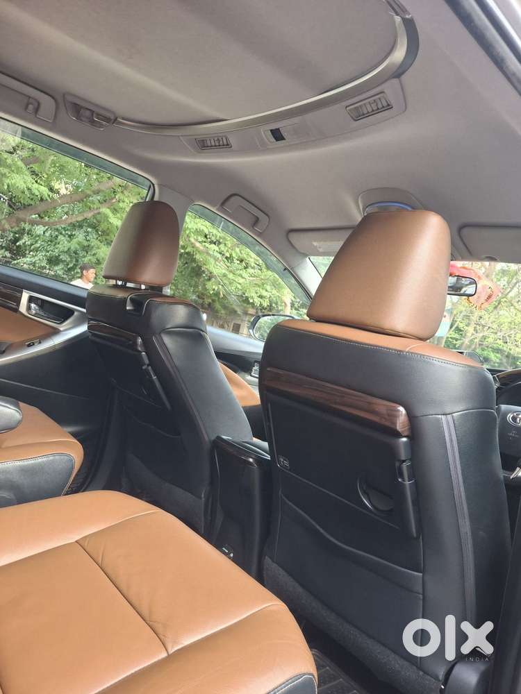 Toyota Innova Crysta 2.7 Zx At, 2017, Cng & Hybrids