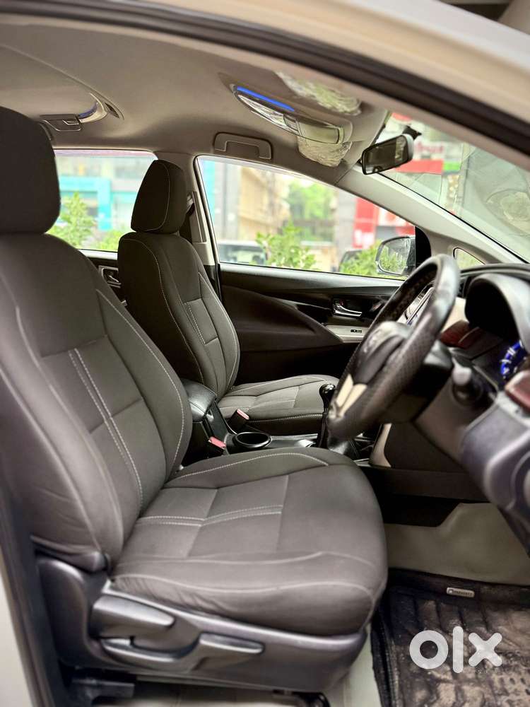 Toyota Innova Crysta 2.4 Vx Mt 8s, 2017, Diesel
