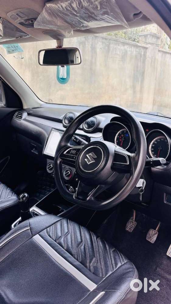 Maruti Suzuki Swift, 2022, Petrol