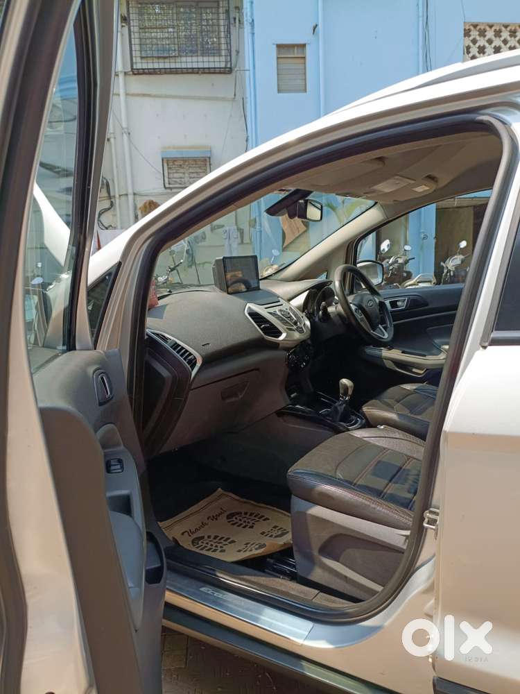 Ford Escort, 2016, Petrol