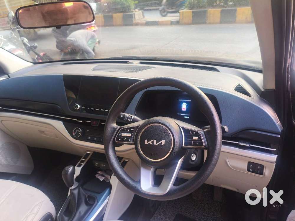 Kia Carens Petrol Manual