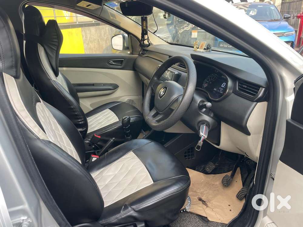 Renault Triber 1.0 Rxe, 2023, Petrol