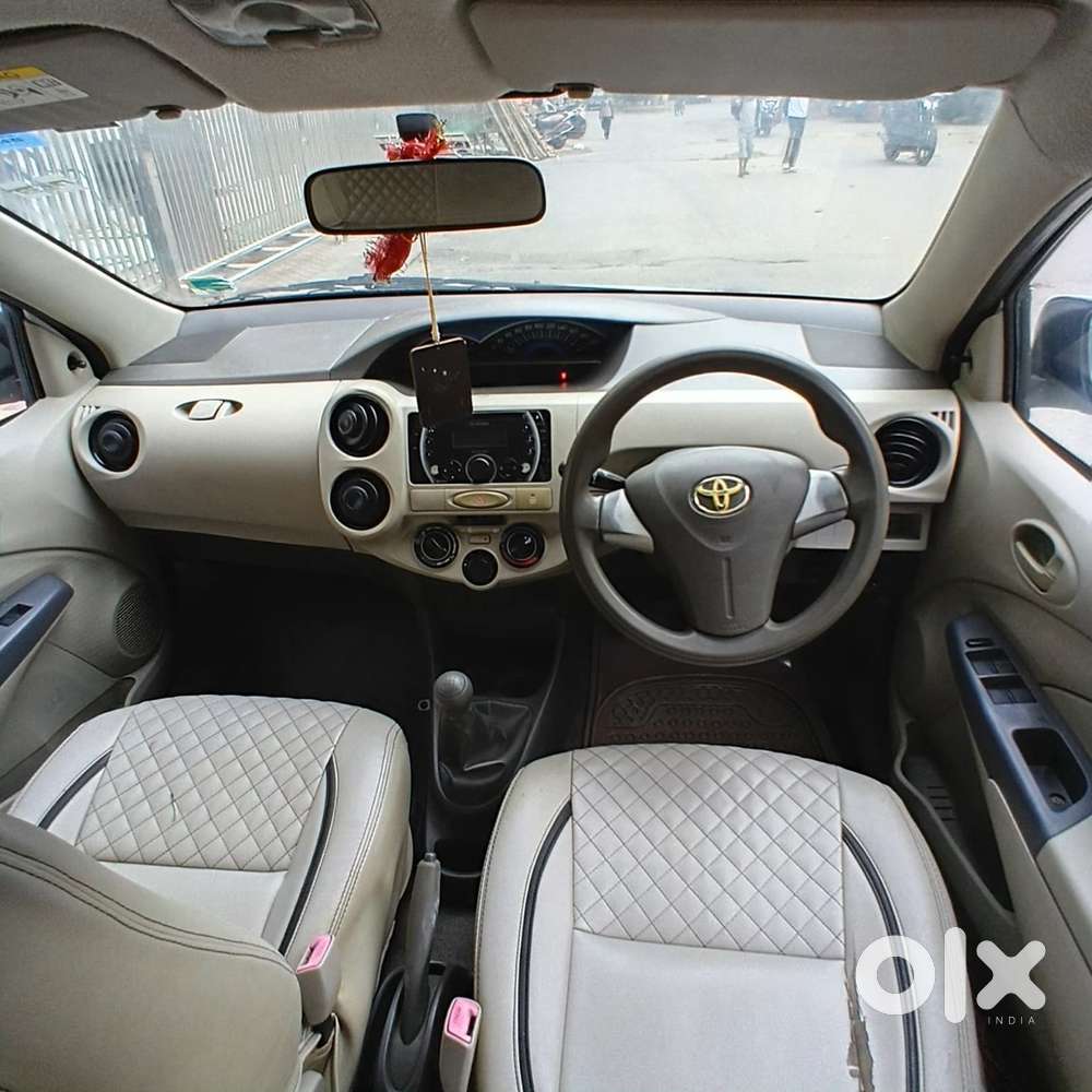 Toyota Etios Liva G Exclusive, 2015, Petrol