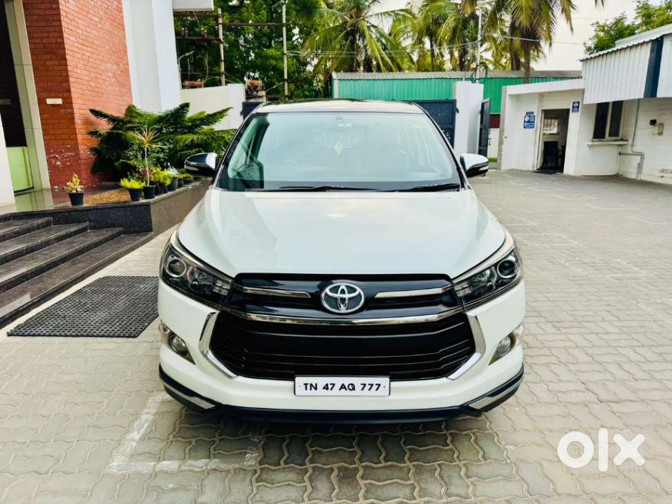 Toyota Innova Crysta 2.8 Zx At 7 Seater, 2017, Diesel