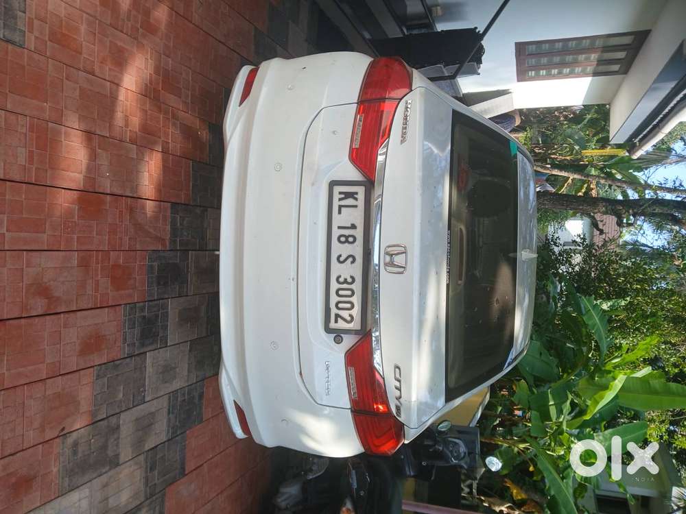 Honda City V Petrol 2016
