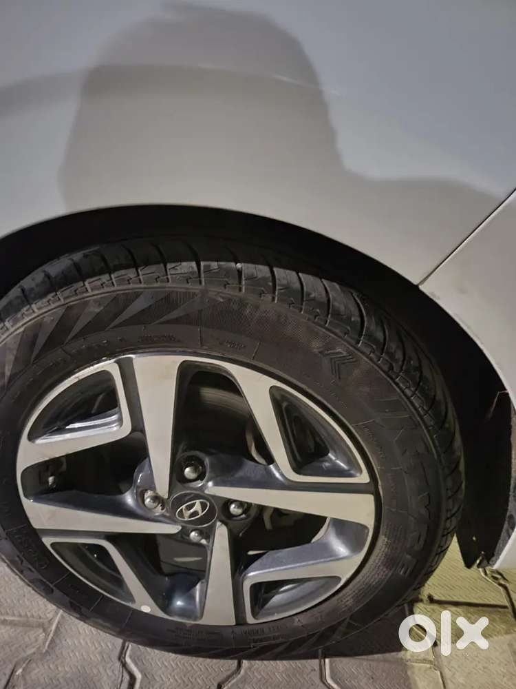 Hyundai Aura Sx Cng 2021 Top Modal