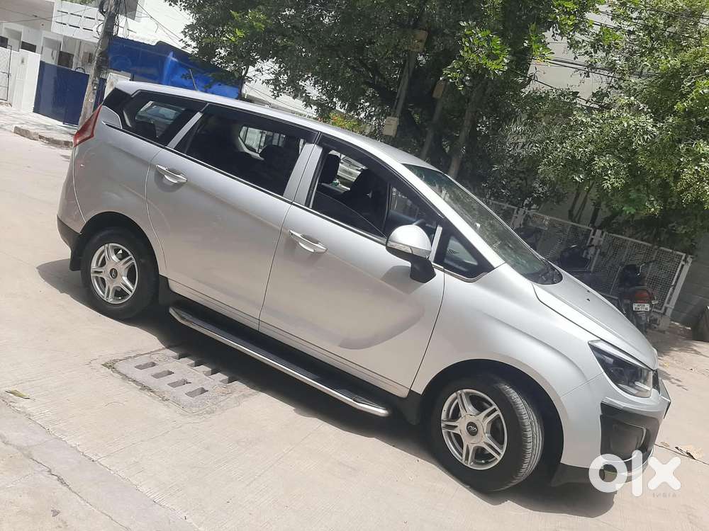 Mahindra Marazzo M4, 2018, Diesel