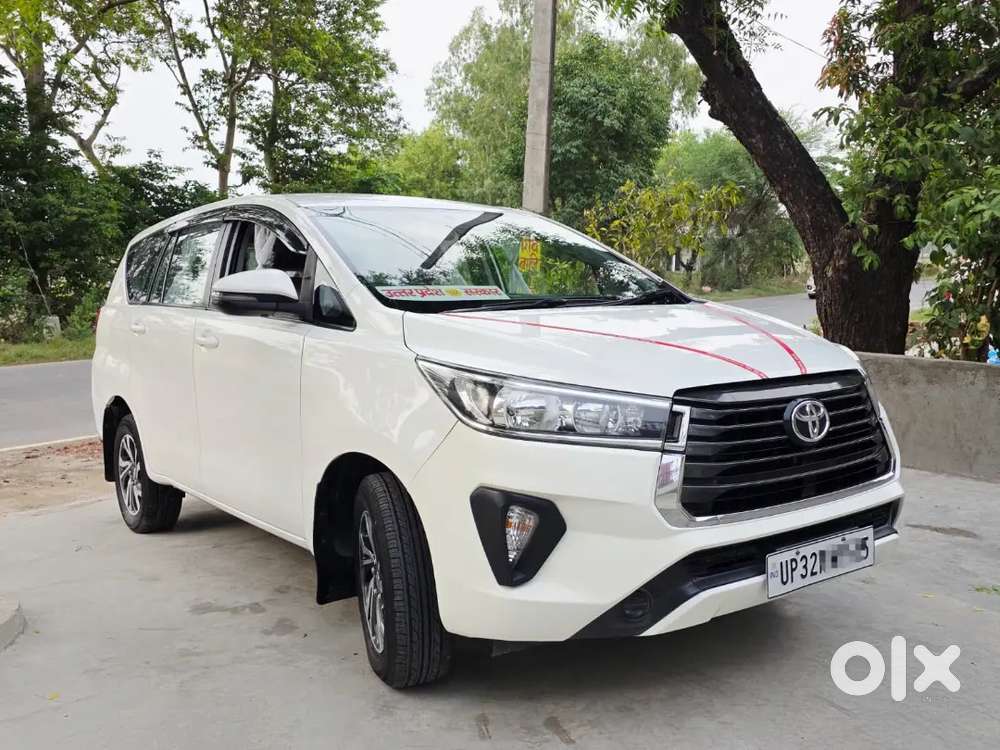 Innova Crysta 2.4 G Mt 7 Seater