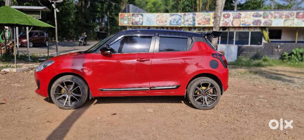 Maruti Suzuki Swift Vxi + Manual, 2022, Petrol