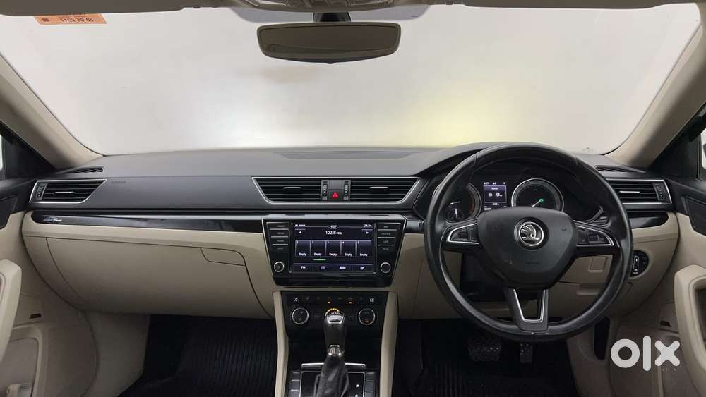 Skoda Superb Lk 1.8 Tsi At, 2016, Petrol