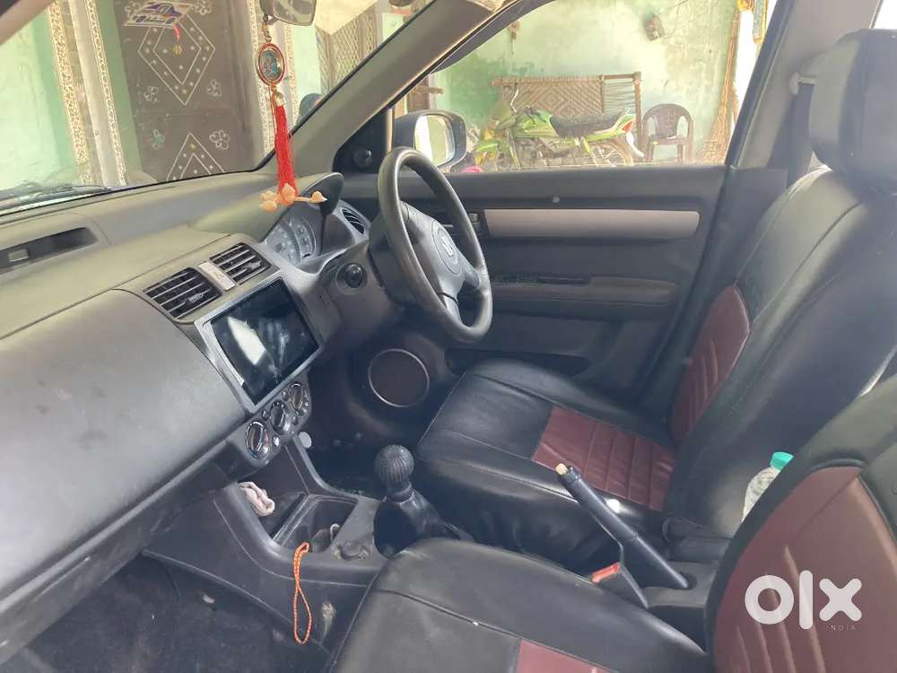Maruti Suzuki Swift 2010 Petrol 90000 Km Driven