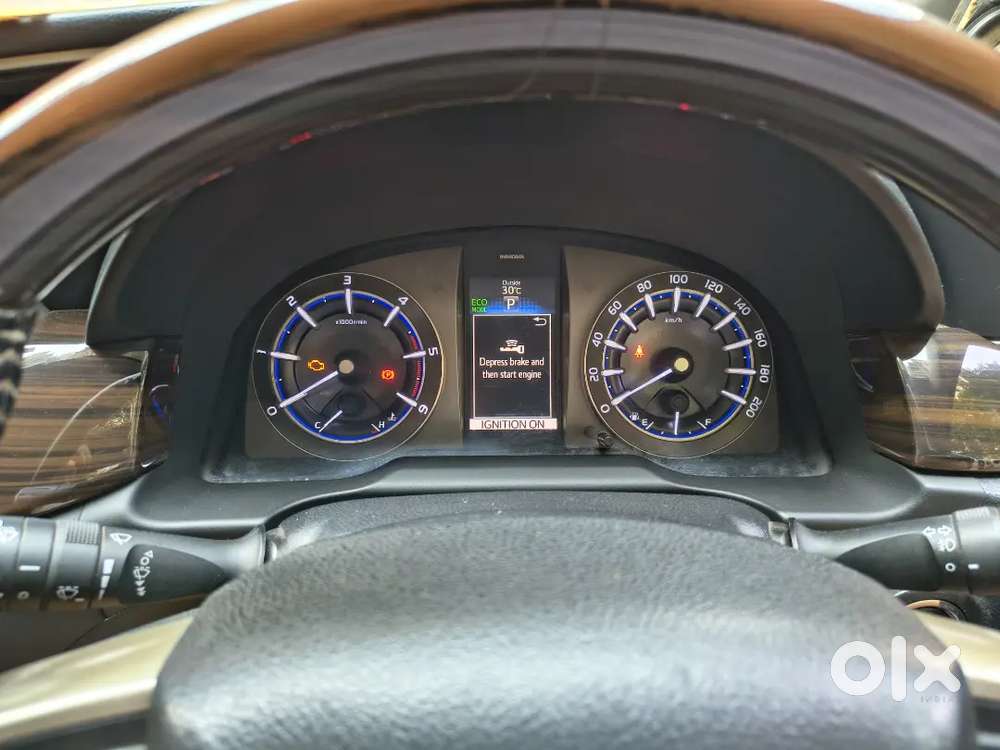 Toyota Innova Crysta Diesel 2017