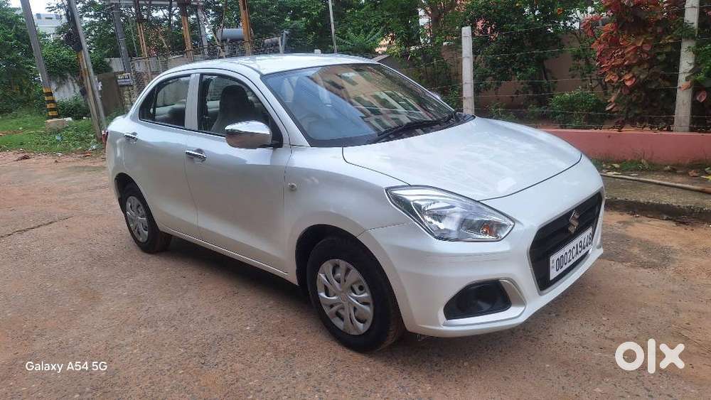 Maruti Suzuki Swift Dzire 1.3 Lxi, 2022, Petrol