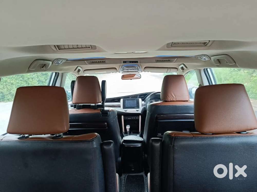 Toyota Innova Crysta 2.8 Zx At 7 Seater, 2019, Diesel