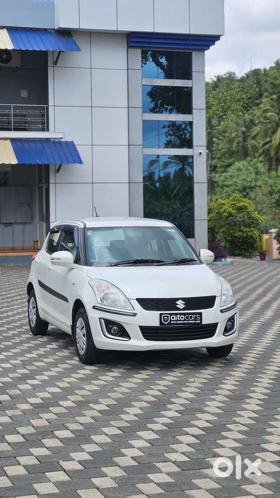 Maruti Suzuki Swift Vxi Abs Bsiv, 2015, Petrol