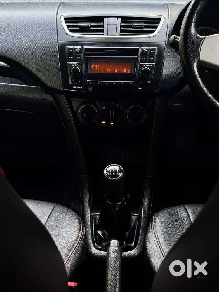 Maruti Suzuki Swift Vxi Optional, 2016, Petrol