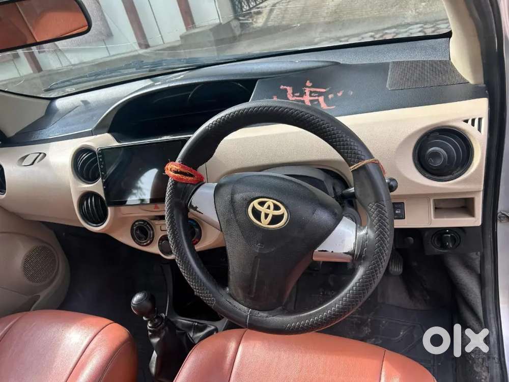 Toyota Etios 1.5 V 2017