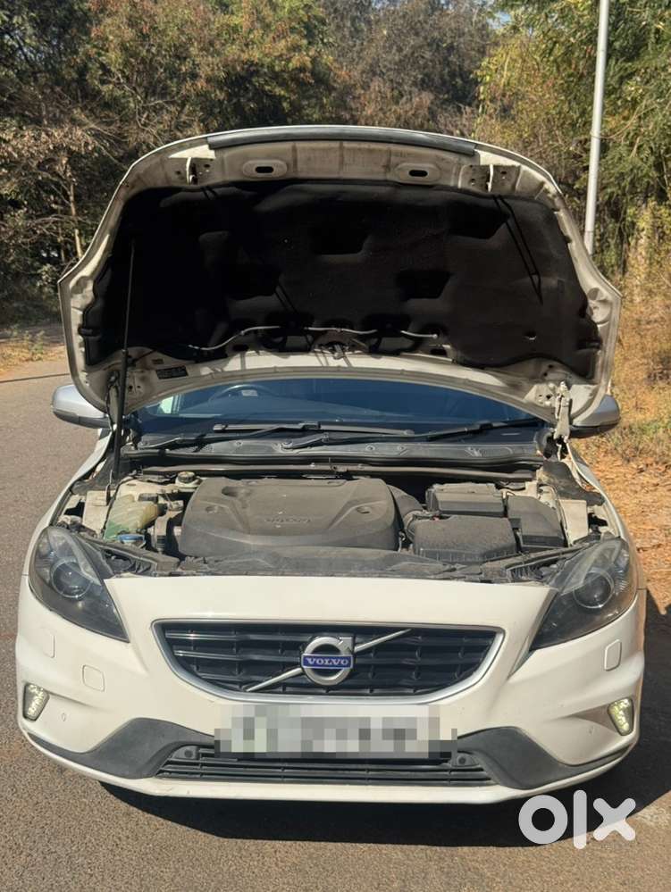 Volvo V40 2016 Diesel Well Maintained