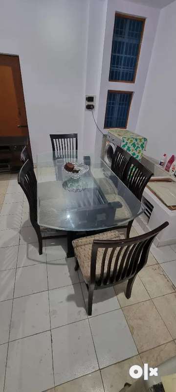 Olx dining best sale table chairs