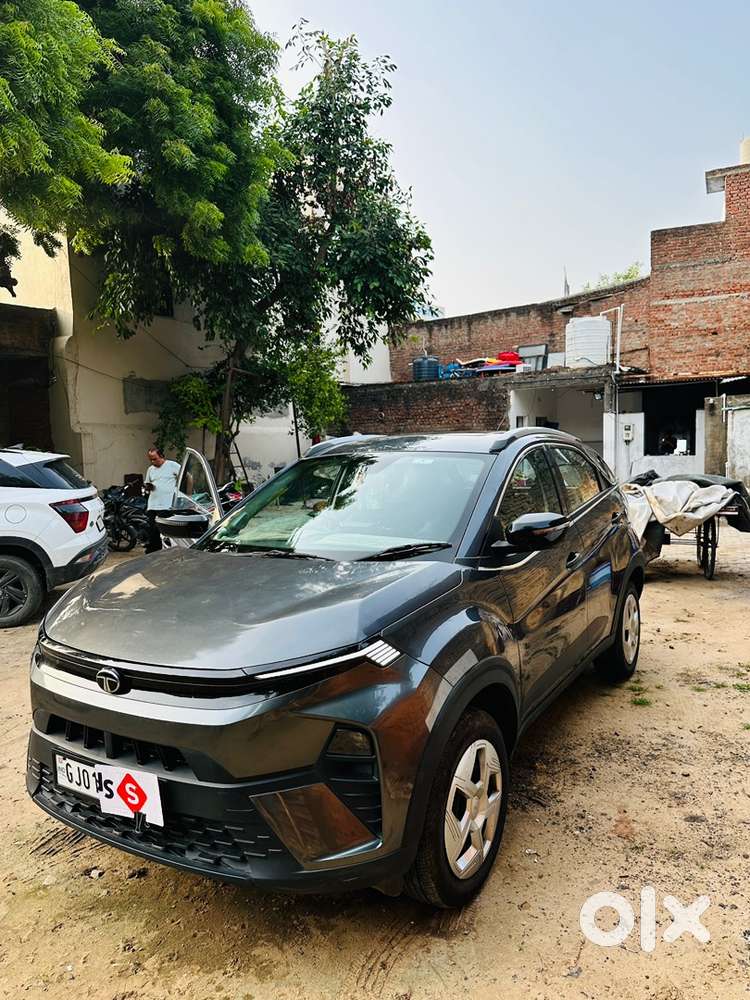 Tata Nexon Smart Plus.s Cng 2025