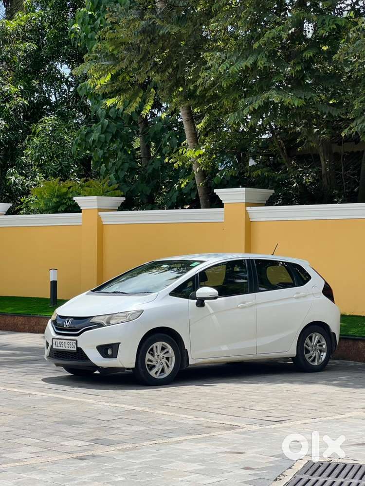 Honda Jazz 1.2 V 2016 Cng/petrol