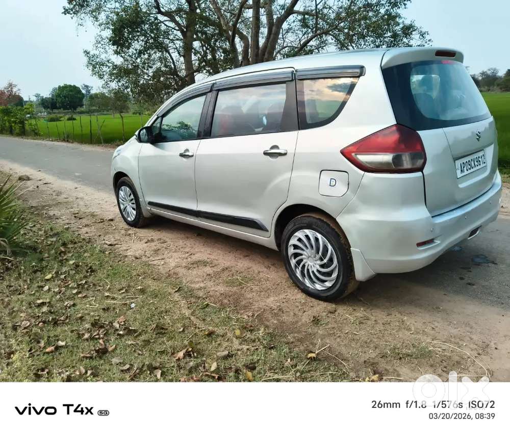 Maruti Suzuki Ertiga 2012 Diesel 180000 Km Driven