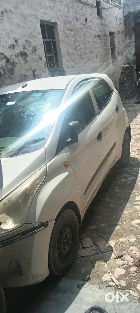 Hyundai Eon 2016 Cng & Hybrids 80000 Km Driven