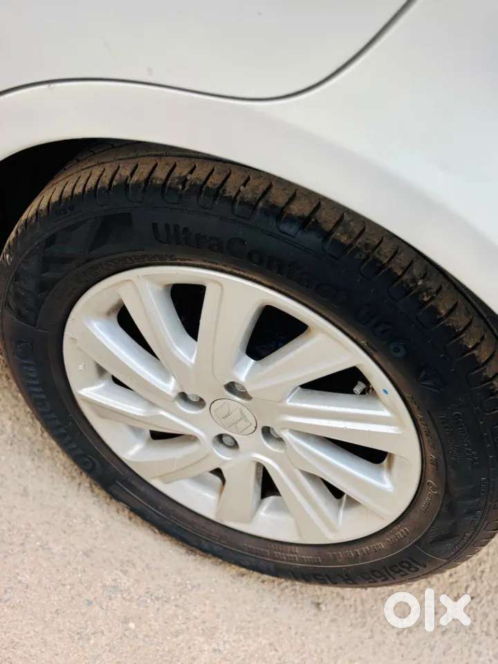 Maruti Suzuki Dzire Zdi Amt, 2016, Diesel