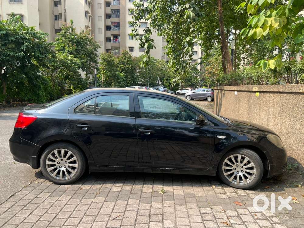 Maruti Suzuki Kizashi Petrol 2013