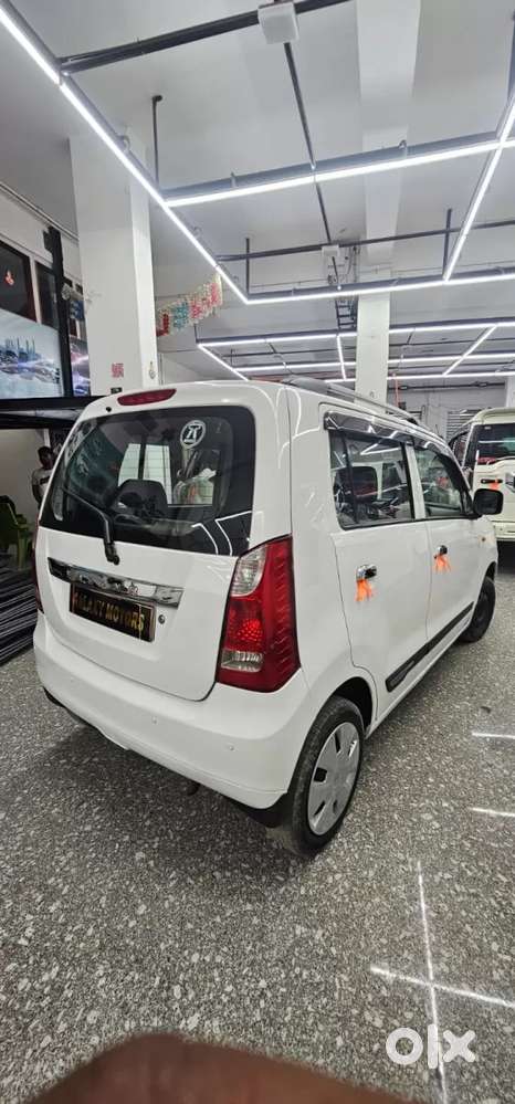 Maruti Suzuki Wagon R Vxi 1.0, 2018, Petrol