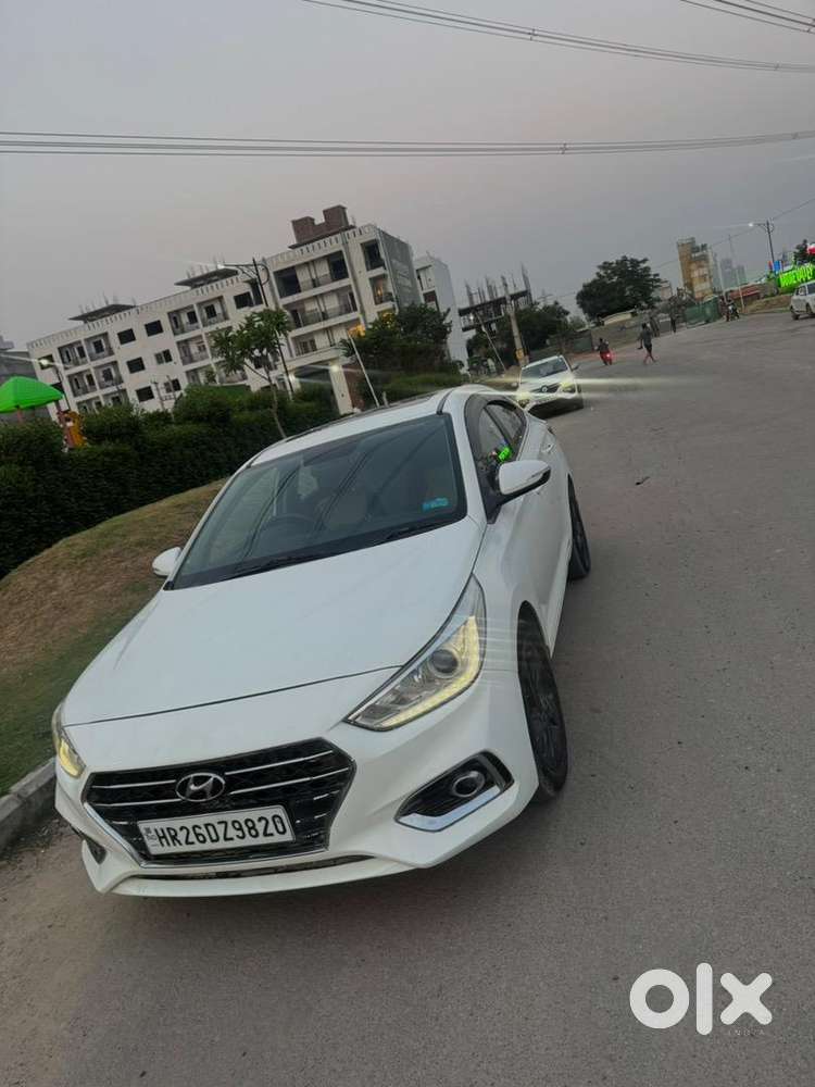 Hyundai Verna 2019 Top Model Sxo Options.