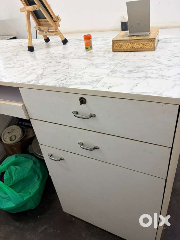 Shop counter top