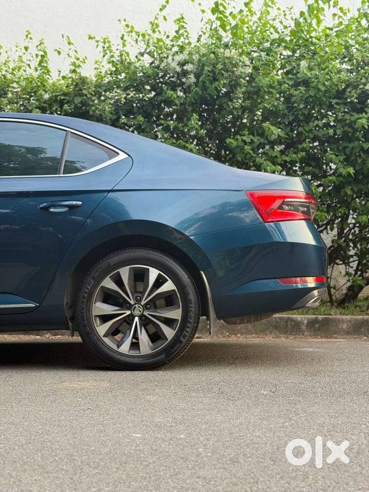 Skoda Superb 2.0 L&k Tsi At, 2022, Petrol