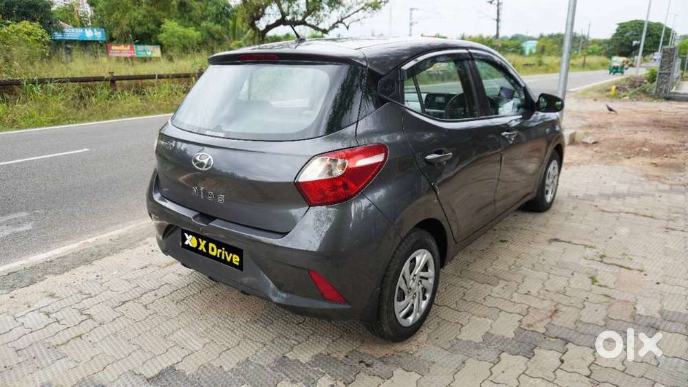 I 10 Nios Hyndai Titan Gray